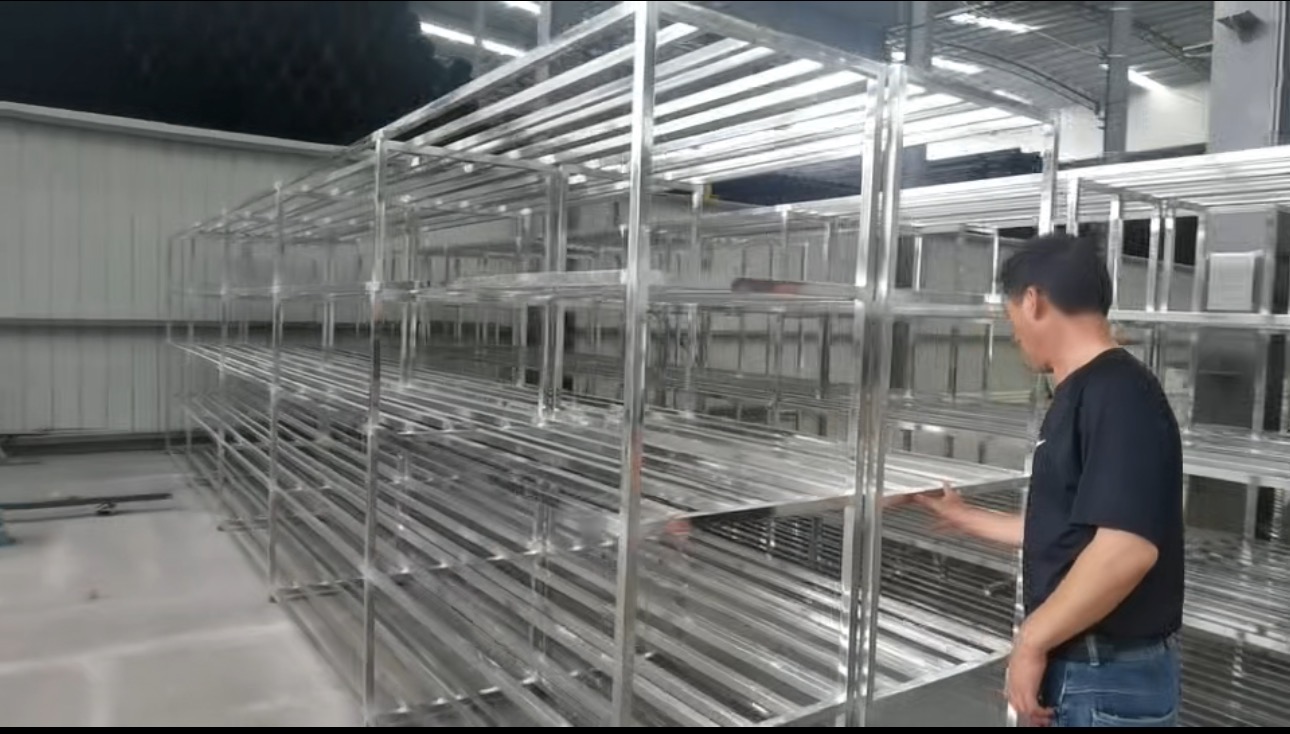 佛山不锈钢管厂家喜有沃：菌菇培育基地菌菇架用不锈钢方管定制案例